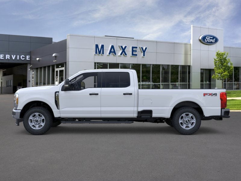 2026 Ford Super Duty F-350® XLT