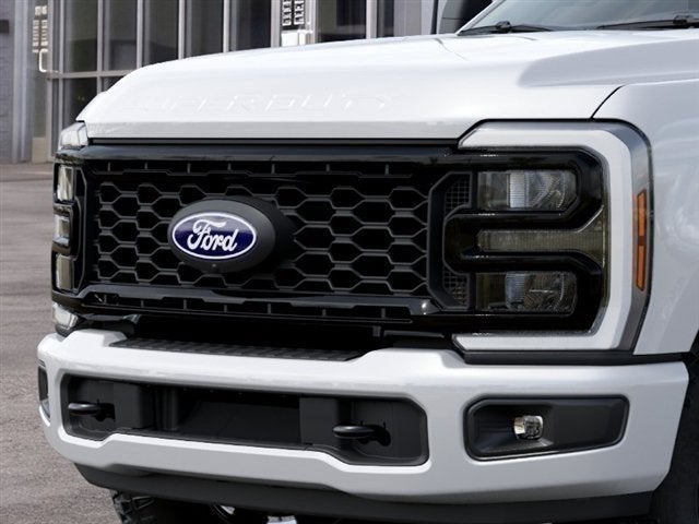 2027 Ford F-350SD XLT