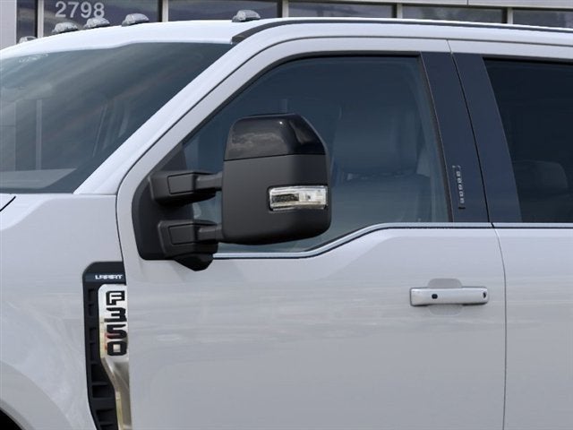 2027 Ford F-350SD Lariat
