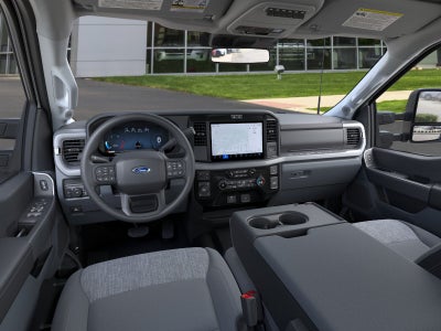 2026 Ford Super Duty F-350® XLT