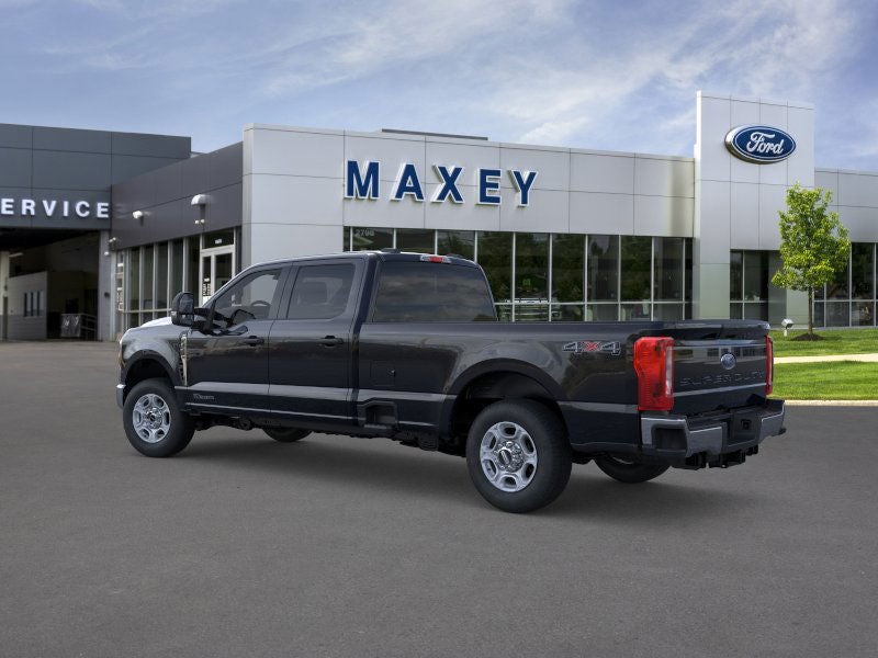 2026 Ford Super Duty F-350® XLT