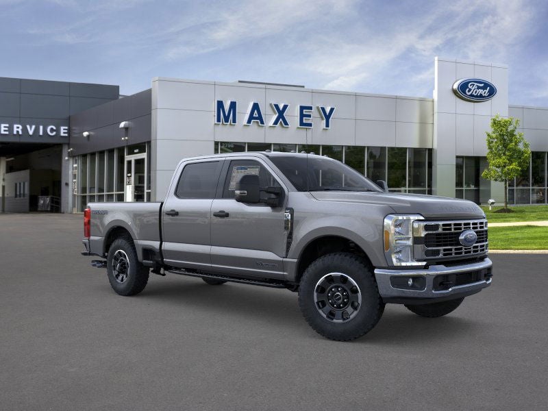 2026 Ford Super Duty F-350® XLT