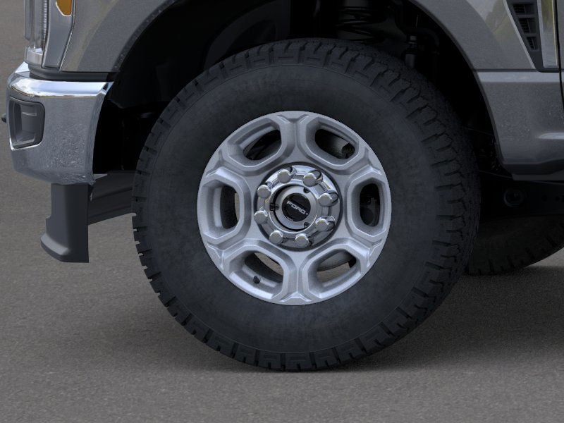 2026 Ford Super Duty F-350® XLT