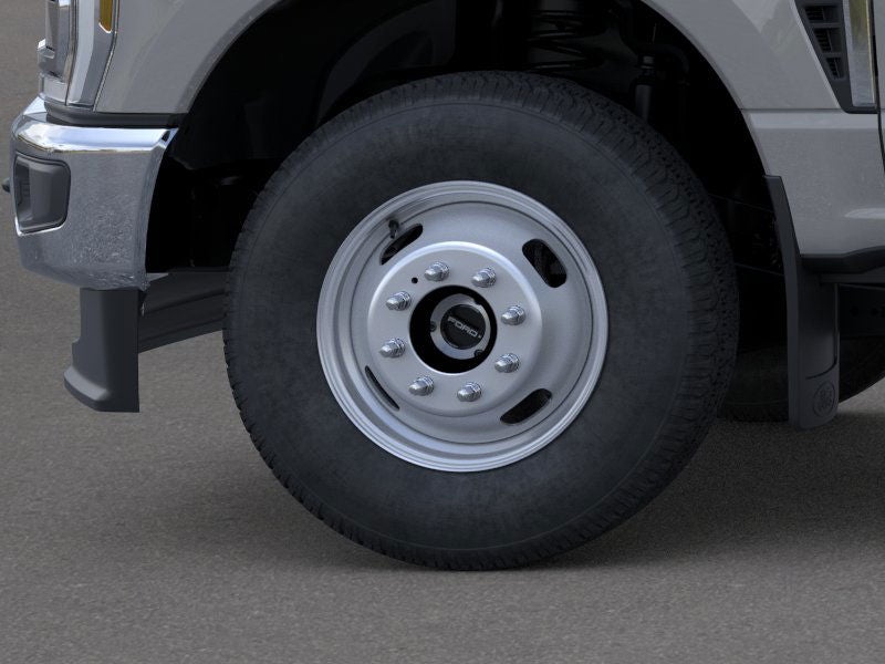 2026 Ford Super Duty F-350® XLT