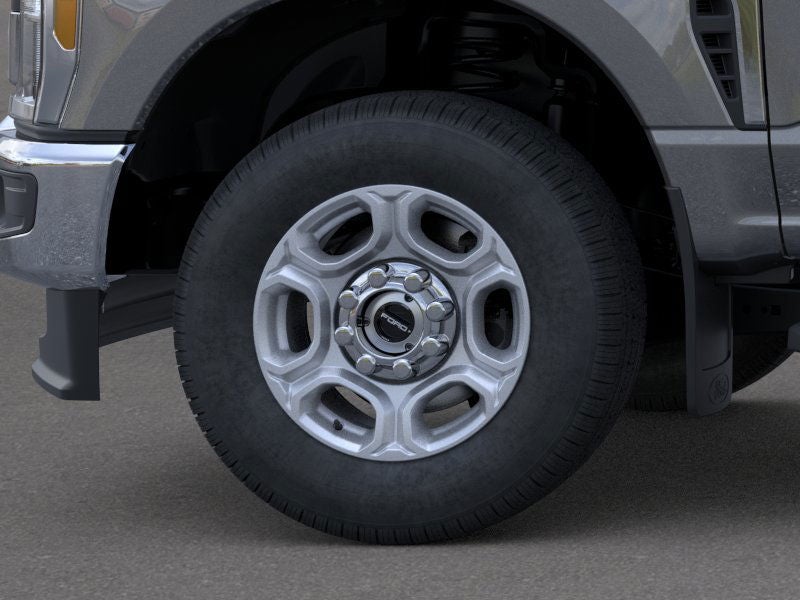 2026 Ford Super Duty F-350® XLT