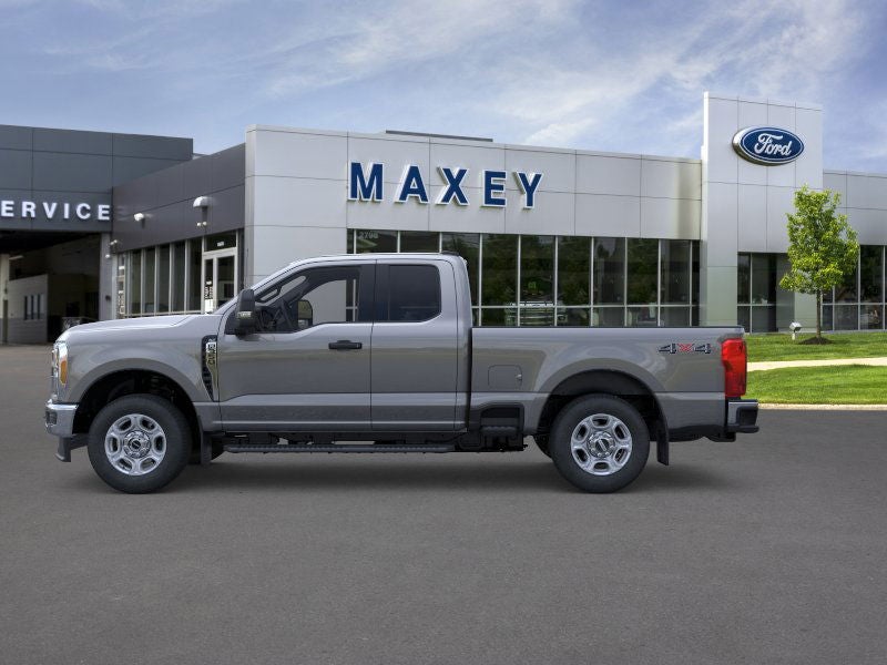 2026 Ford Super Duty F-350® XLT