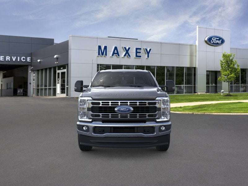 2026 Ford Super Duty F-350® XLT