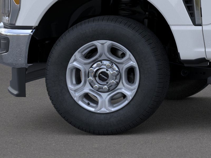 2026 Ford Super Duty F-350® XLT