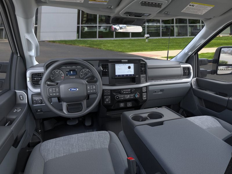 2026 Ford Super Duty F-350® XLT