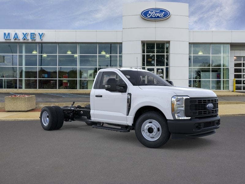 2026 Ford Chassis Cab F-350® XL