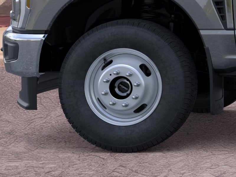 2026 Ford Super Duty F-350® XLT