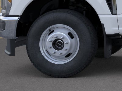 2026 Ford Super Duty F-350® XLT