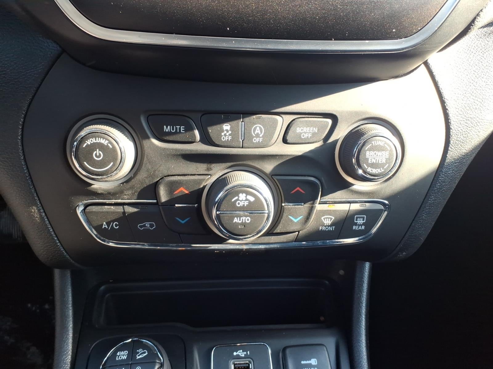 2019 Jeep Cherokee Trailhawk