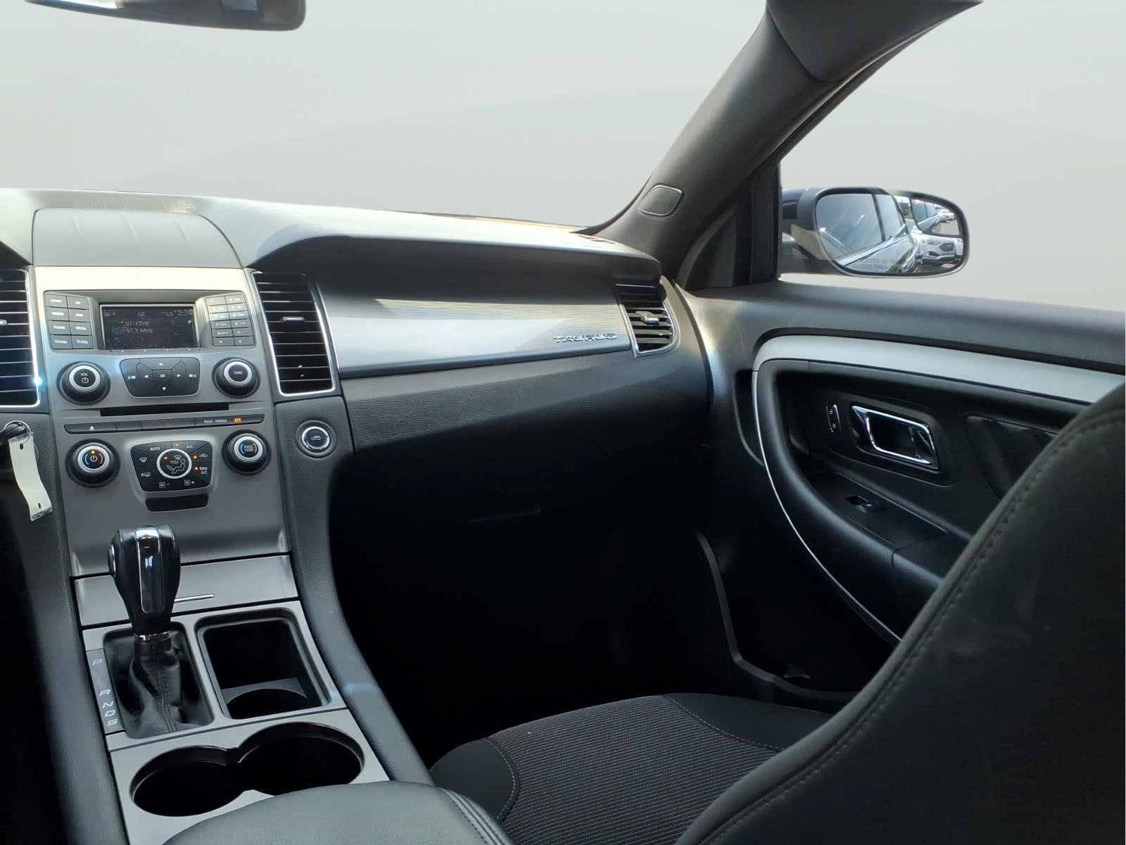 2018 Ford Taurus SEL