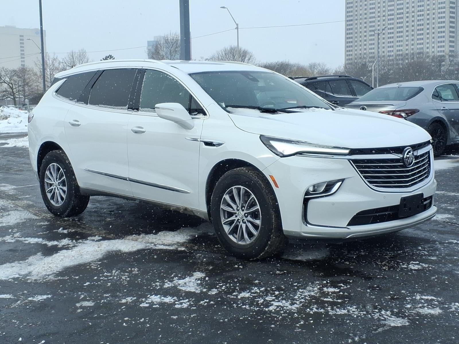 2023 Buick Enclave Essence