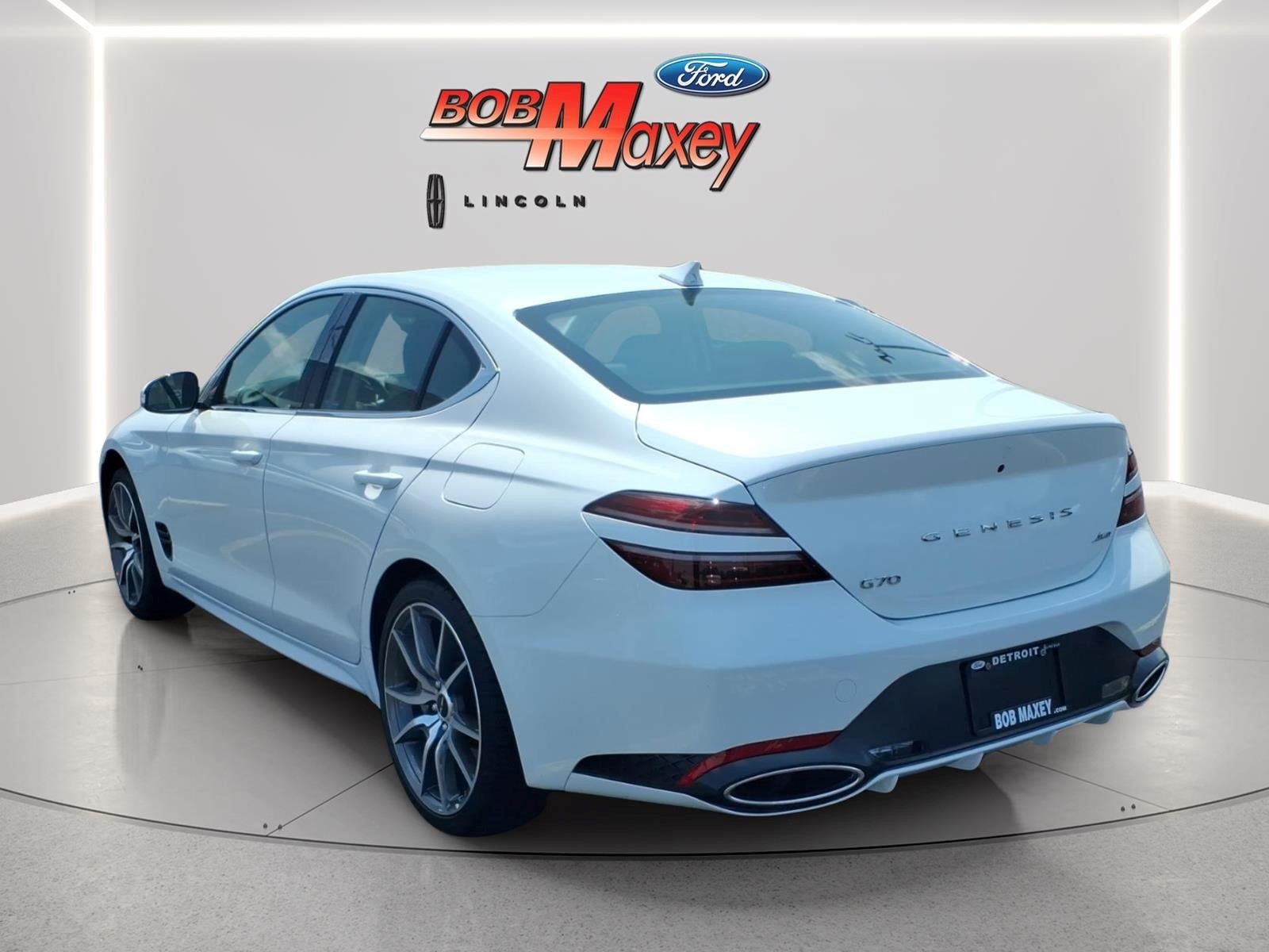 2025 Genesis G70 2.5T
