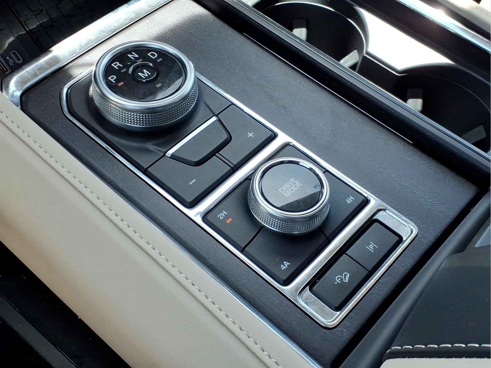 2024 Ford Expedition MAX Platinum