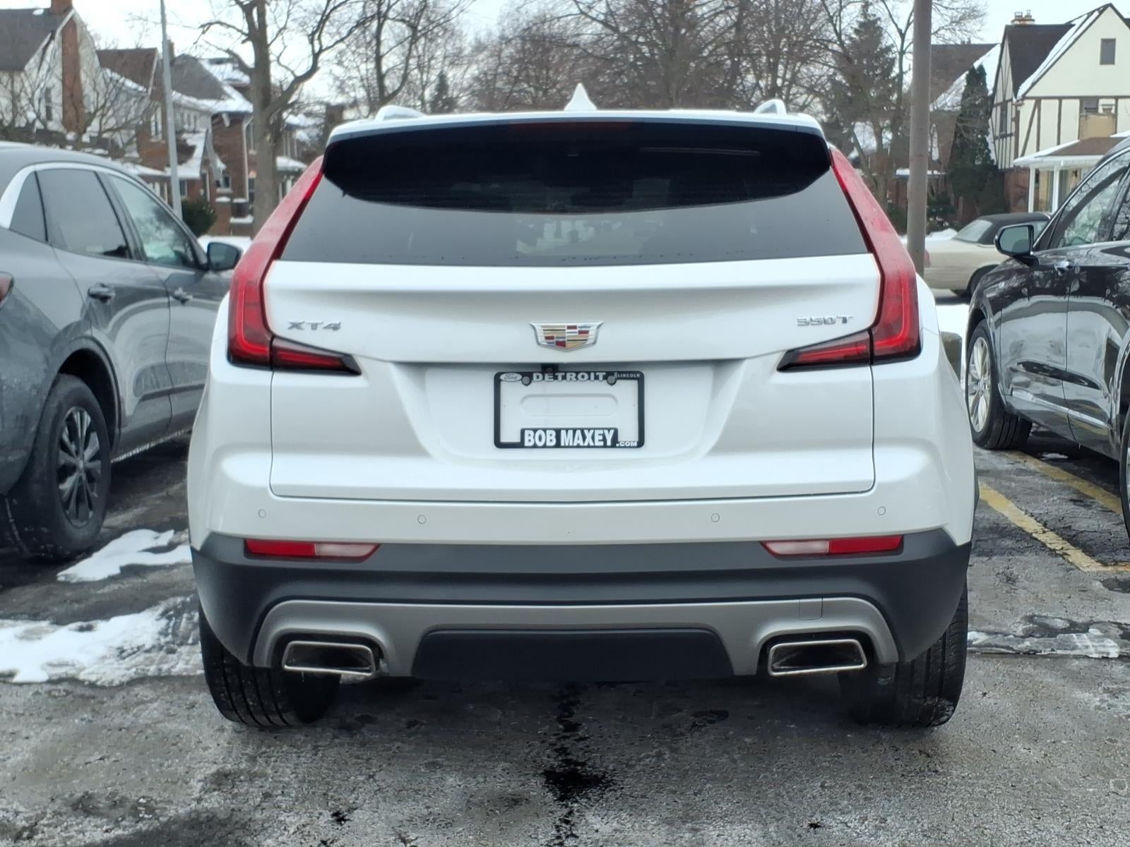2023 Cadillac XT4 Premium Luxury