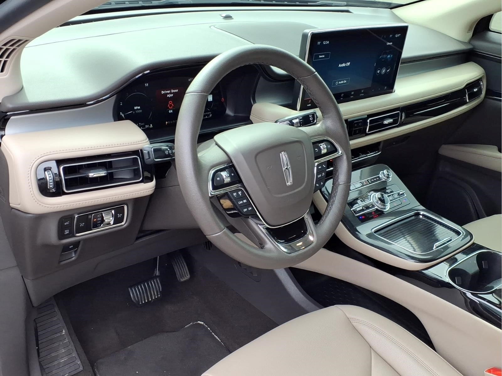 2023 Lincoln Nautilus Standard