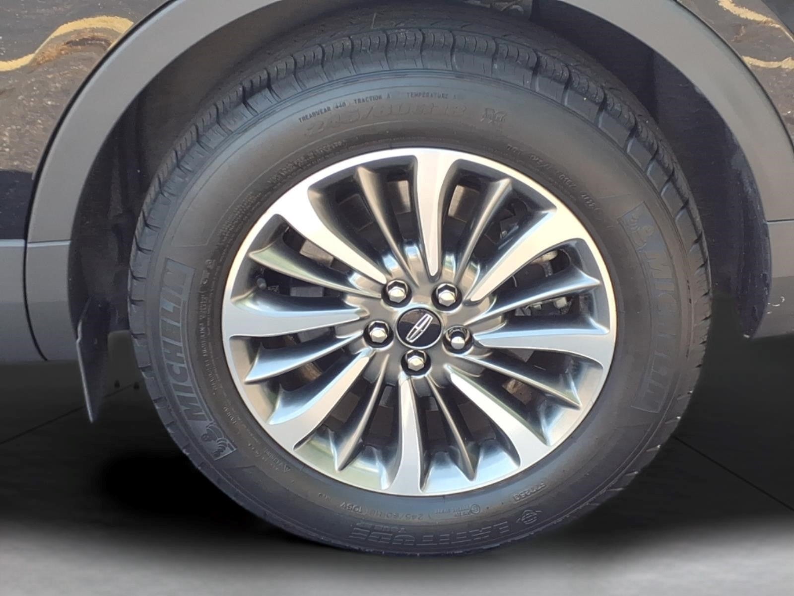 2023 Lincoln Nautilus Standard
