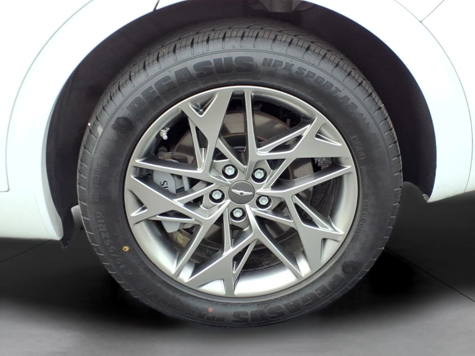 2025 Genesis GV70 2.5T