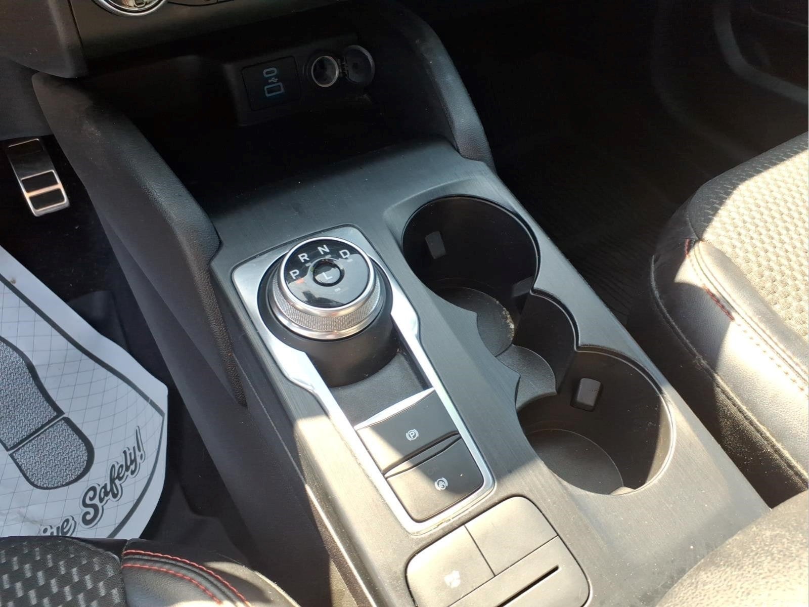 2023 Ford Escape Hybrid ST-Line