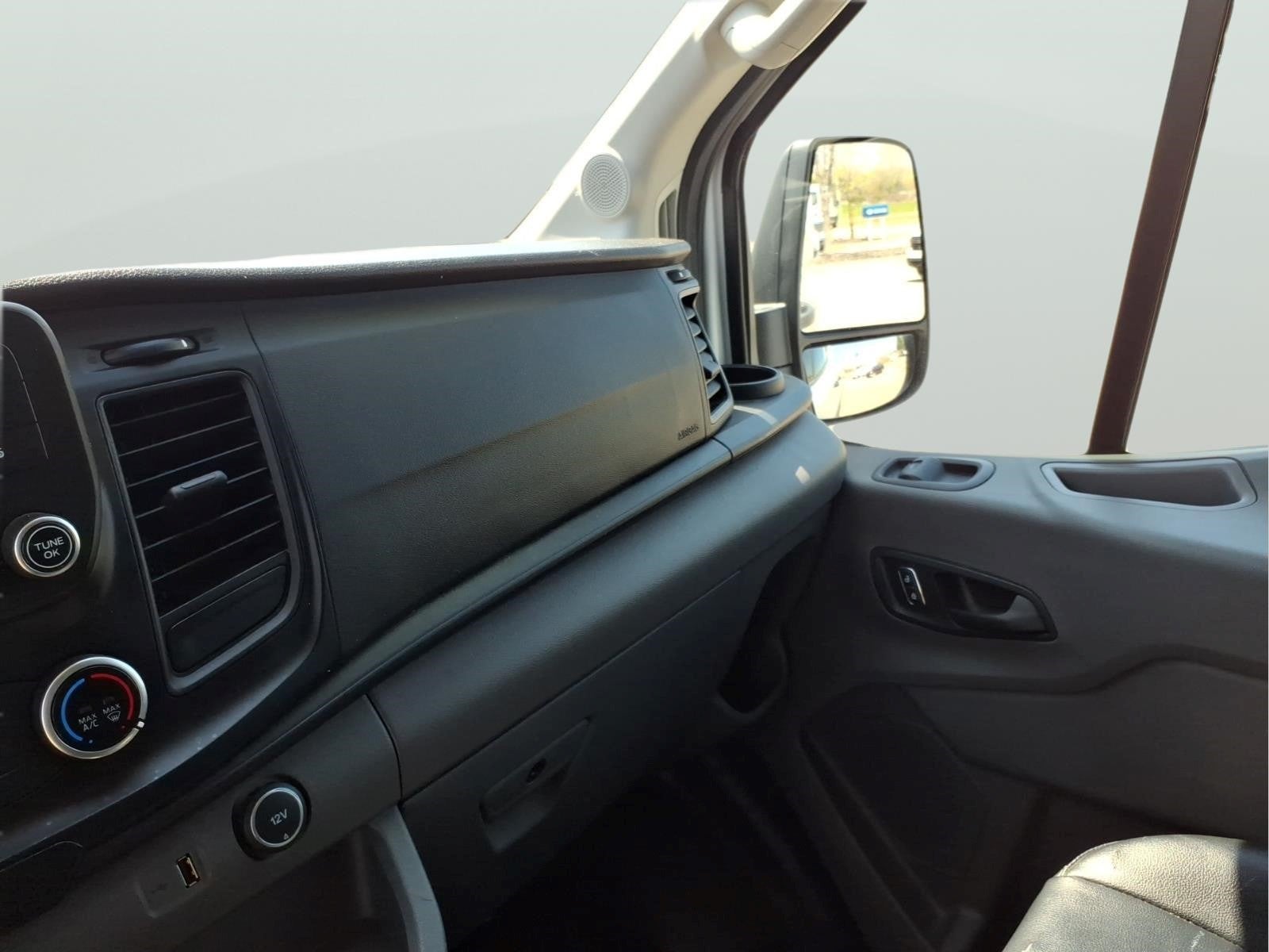 2023 Ford Transit Base