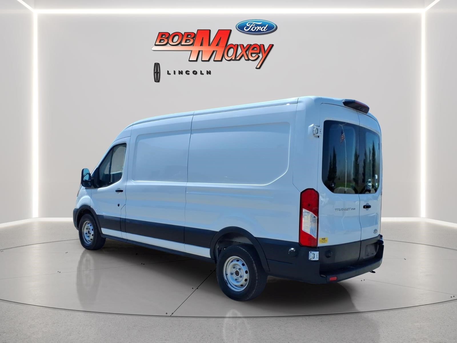 2023 Ford Transit Base