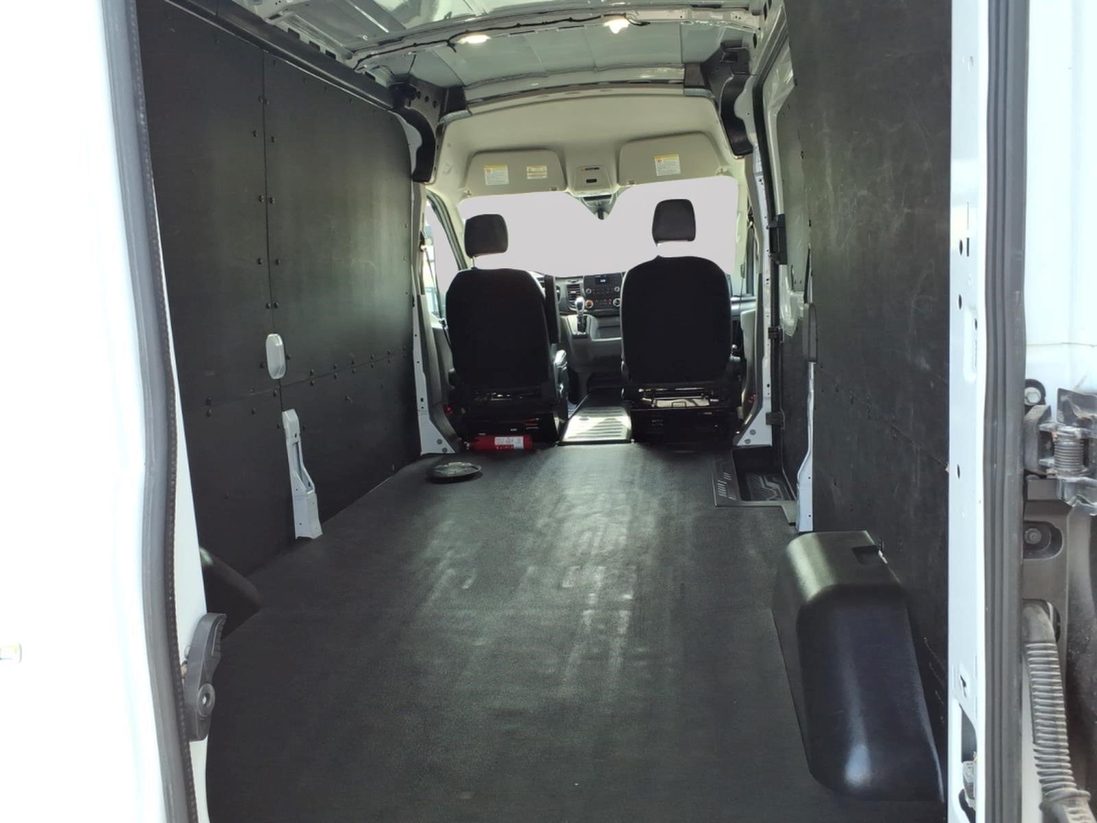 2023 Ford Transit Base