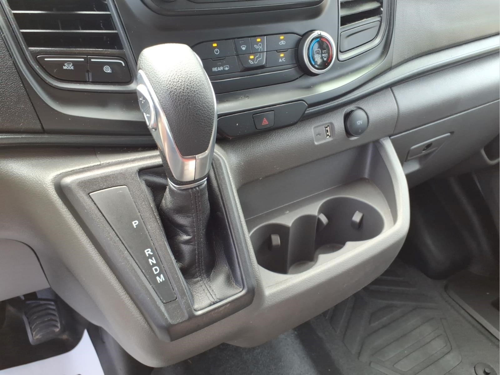 2025 Ford Transit Base
