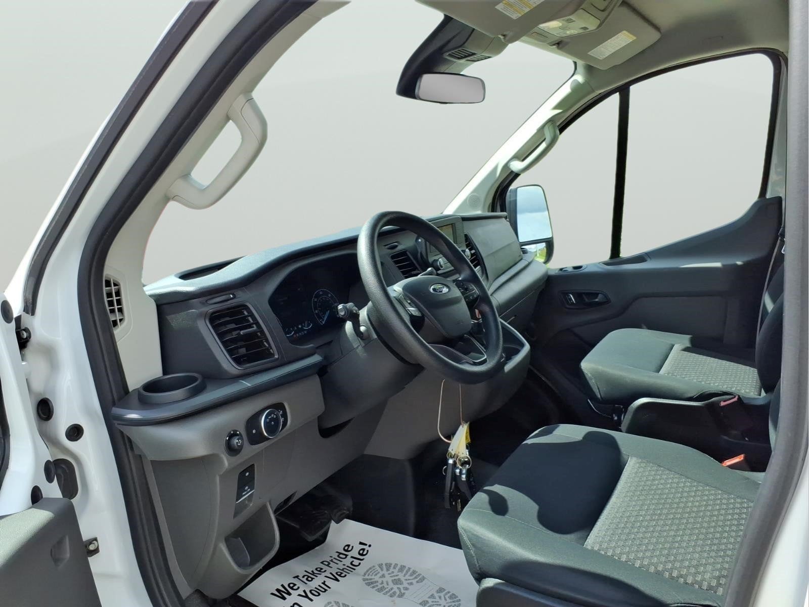 2025 Ford Transit Base