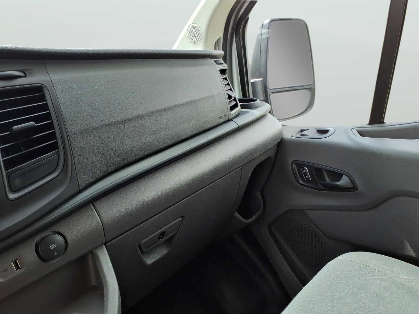 2025 Ford Transit Base