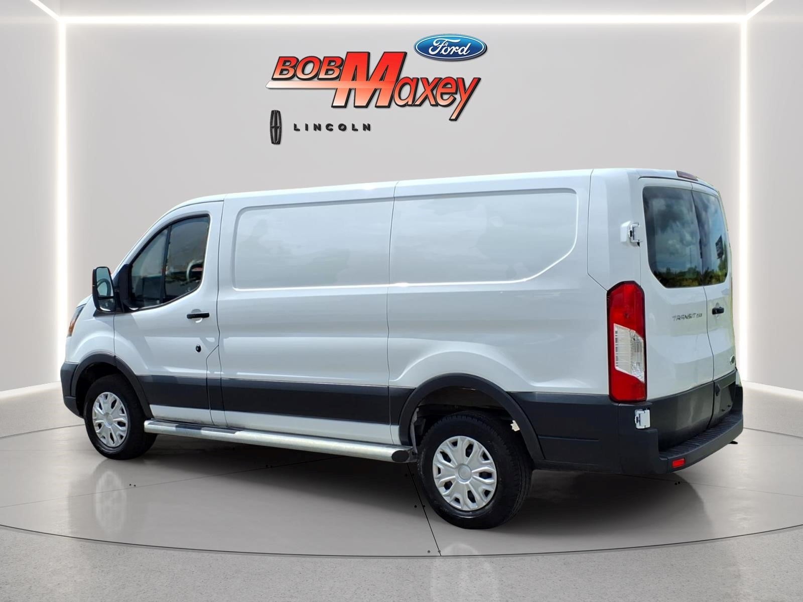 2025 Ford Transit Base