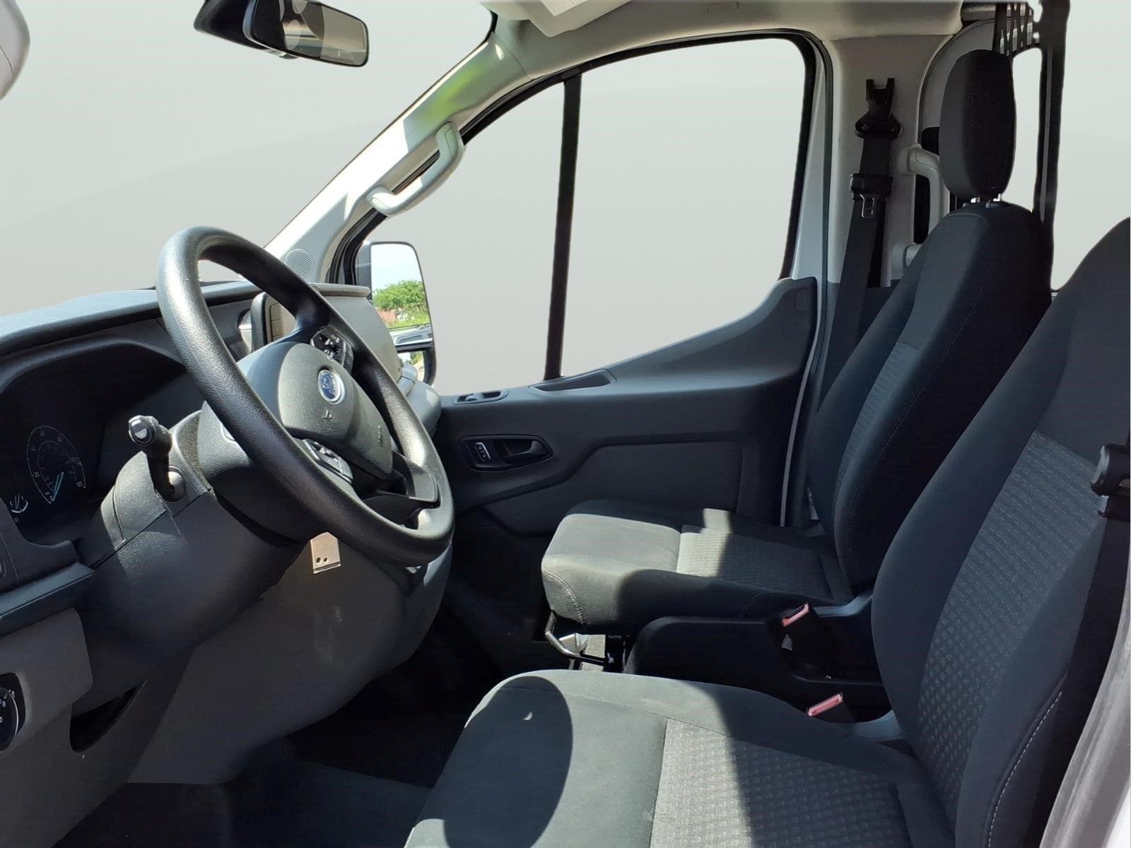 2025 Ford Transit Base