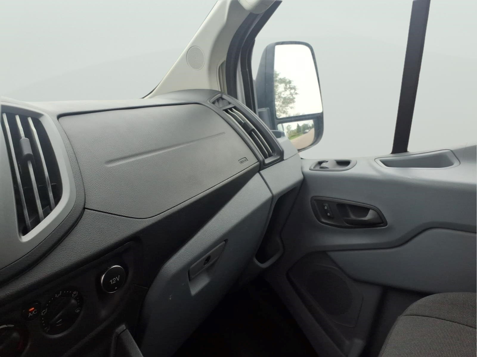 2019 Ford Transit Base