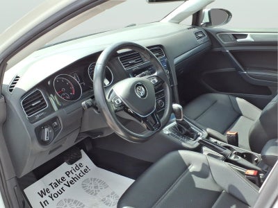 2018 Volkswagen Golf SportWagen SE