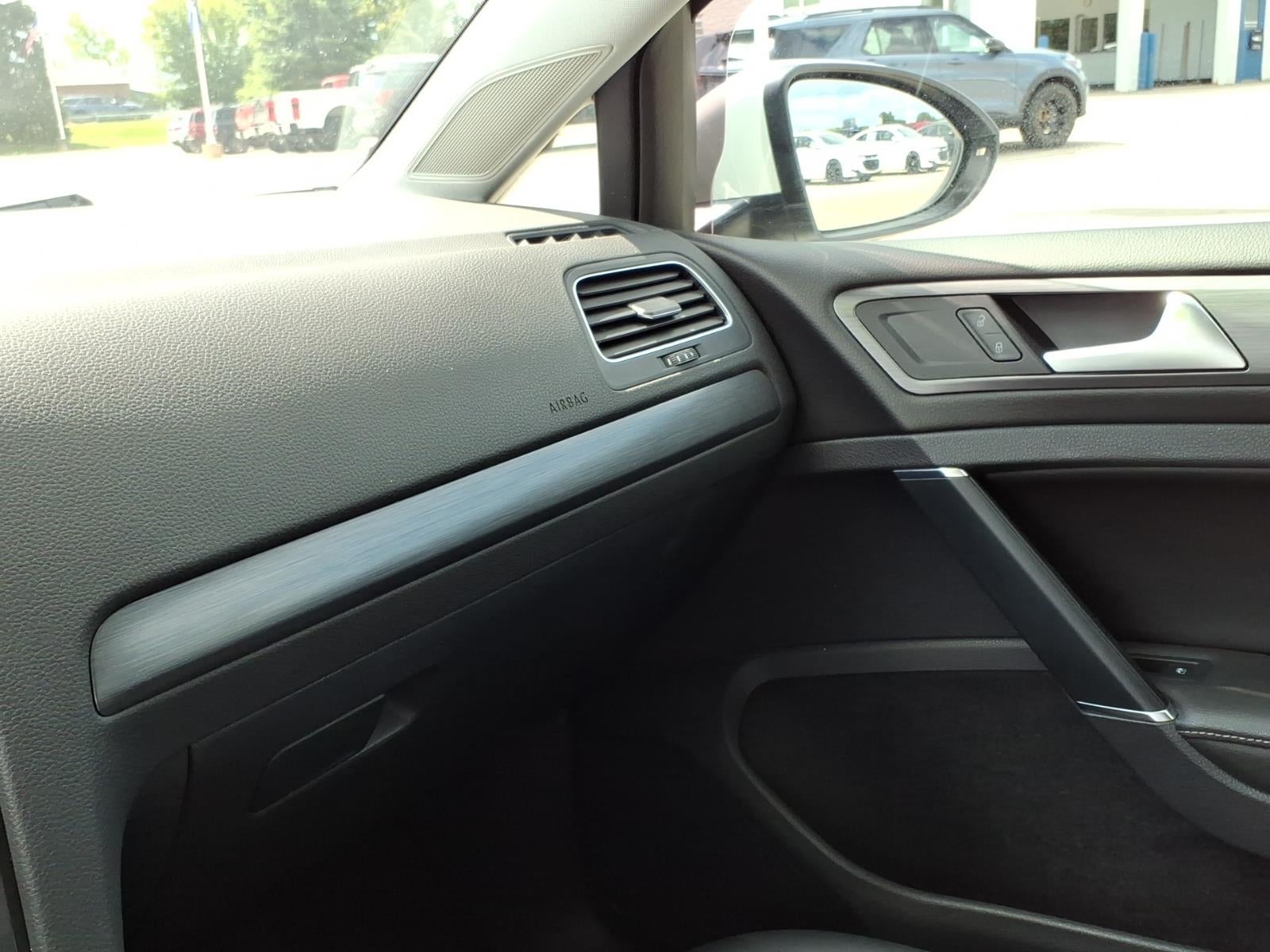 2018 Volkswagen Golf SportWagen SE