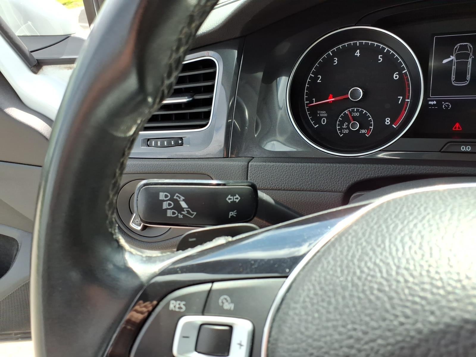 2018 Volkswagen Golf SportWagen SE