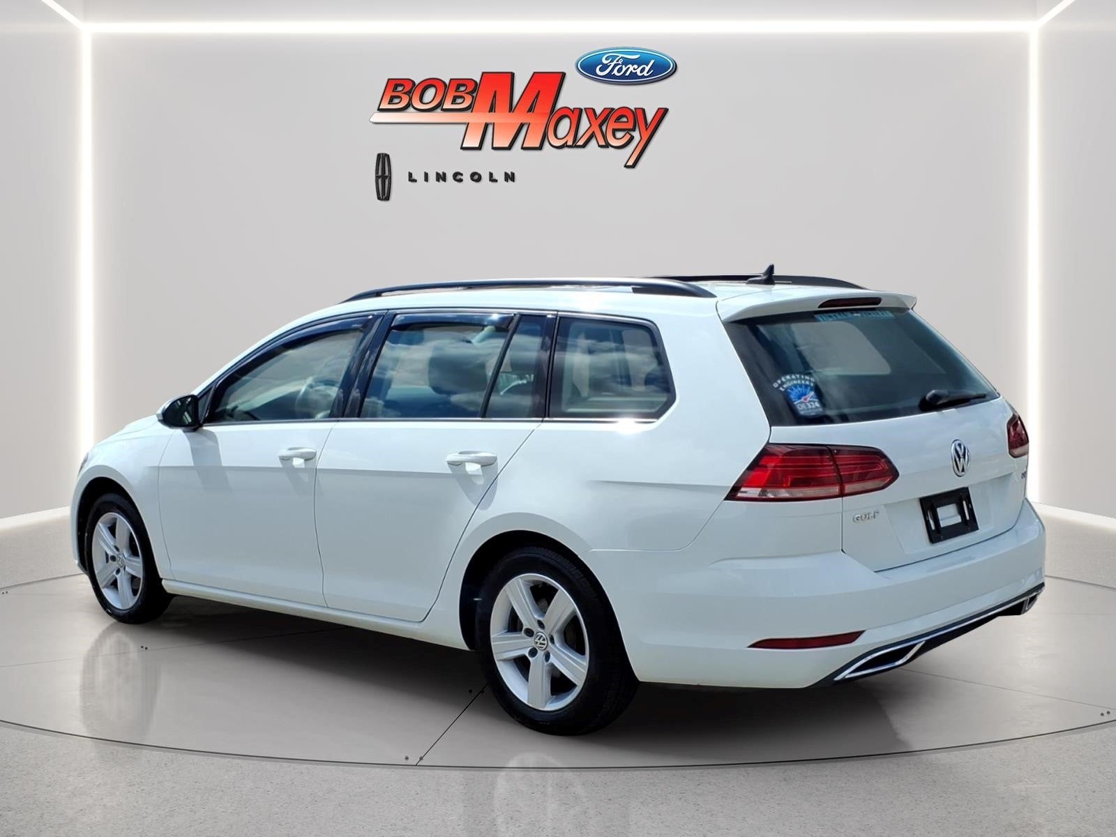2018 Volkswagen Golf SportWagen SE