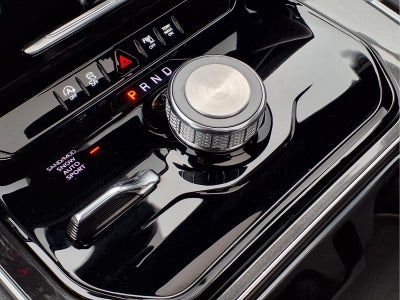 2023 Jeep Wagoneer Base