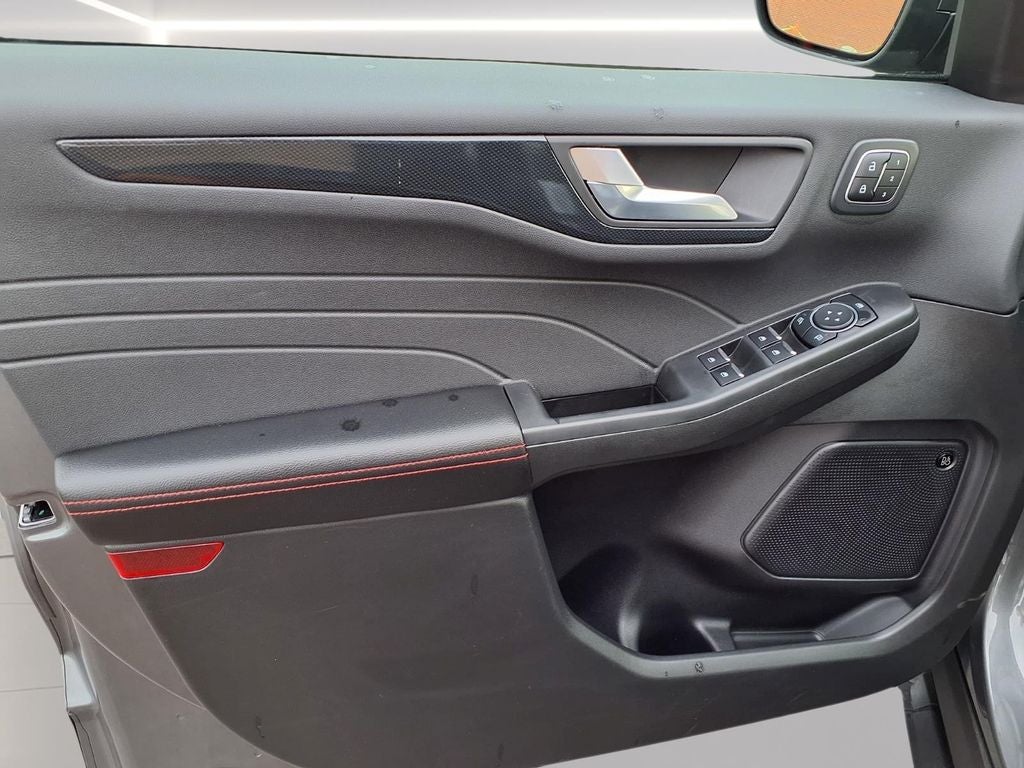 2023 Ford Escape ST-Line Elite