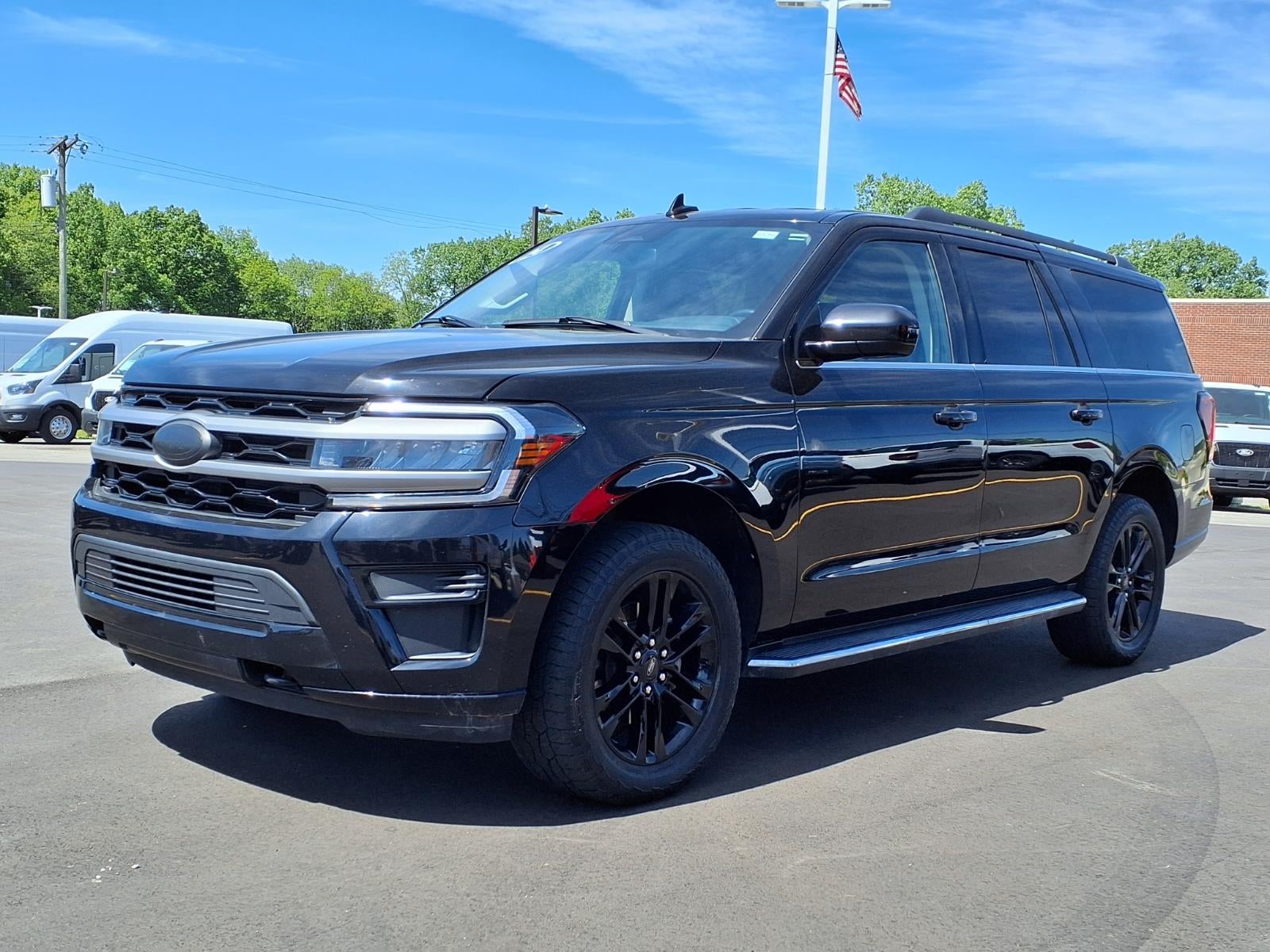 2023 Ford Expedition XLT MAX 4x4's photo