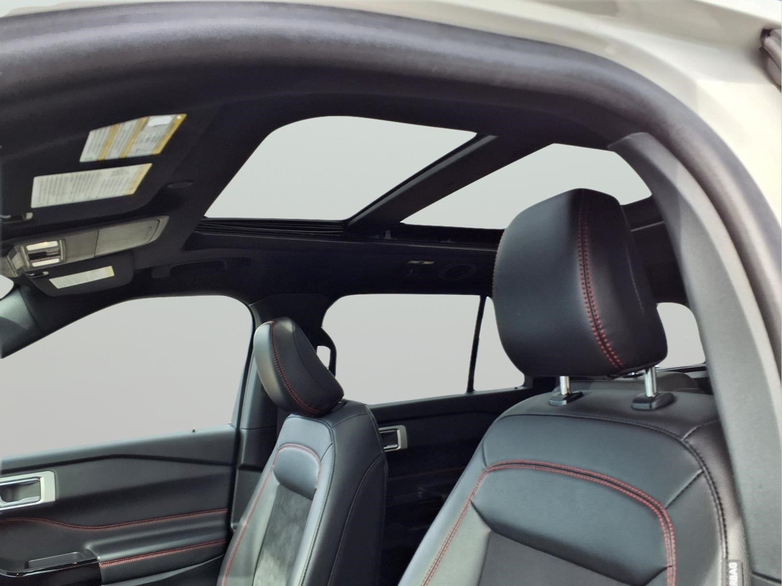 2024 Ford Explorer ST-Line