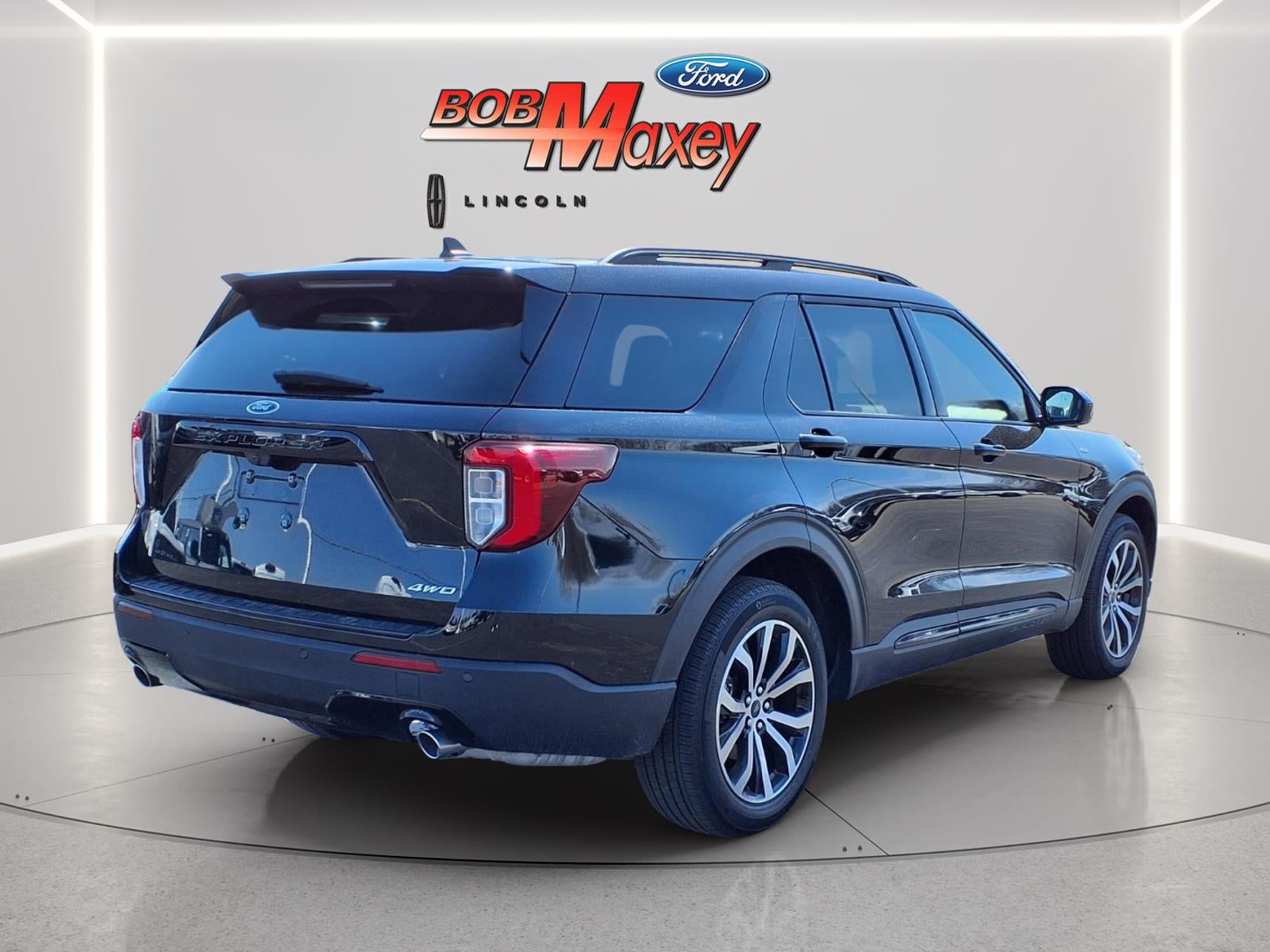 2023 Ford Explorer ST-Line