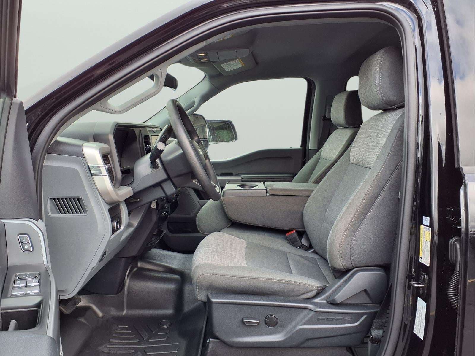 2025 Ford F-250 Super Duty XLT