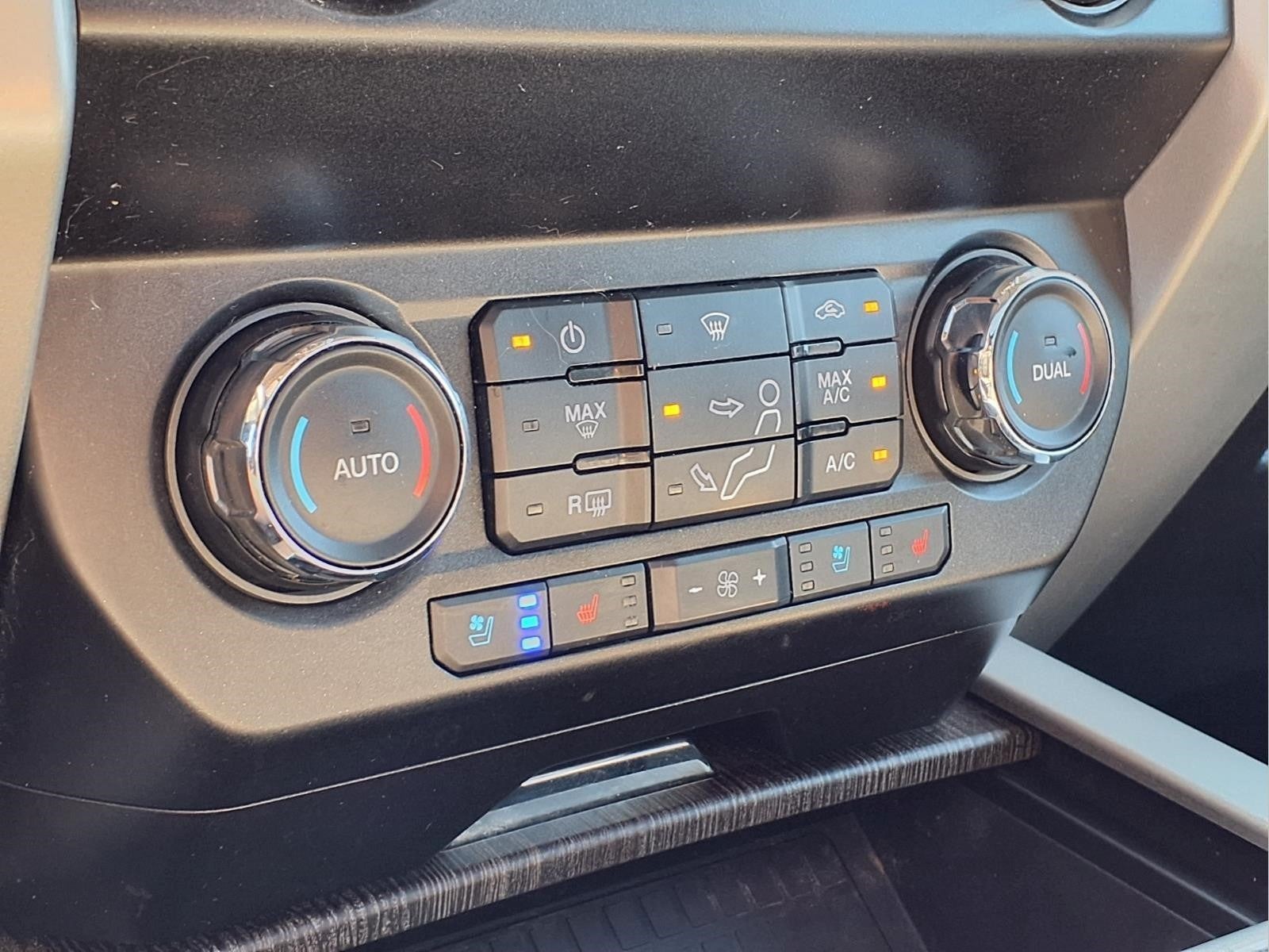 2020 Ford F-350 Super Duty Lariat