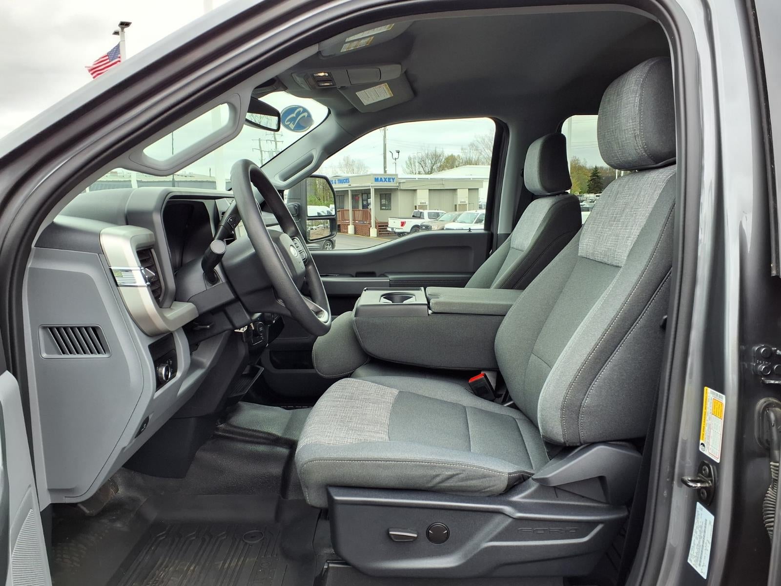 2023 Ford F-350 Super Duty XLT