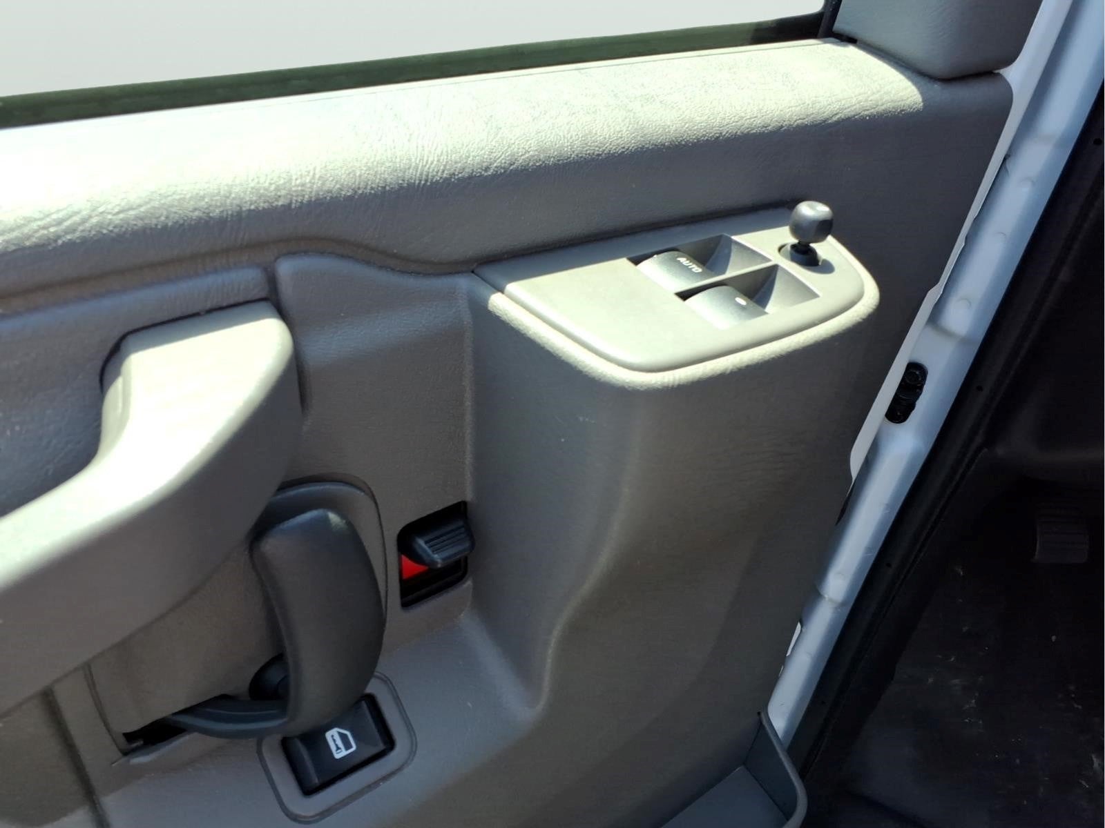 2024 GMC Savana 2500