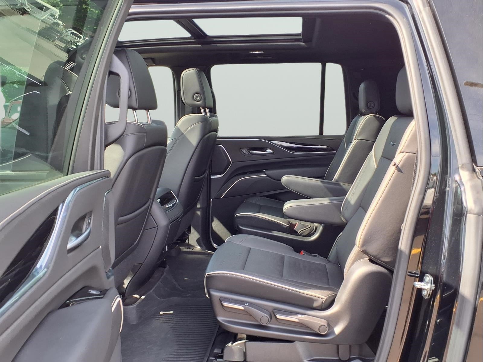 2023 Cadillac Escalade ESV Sport