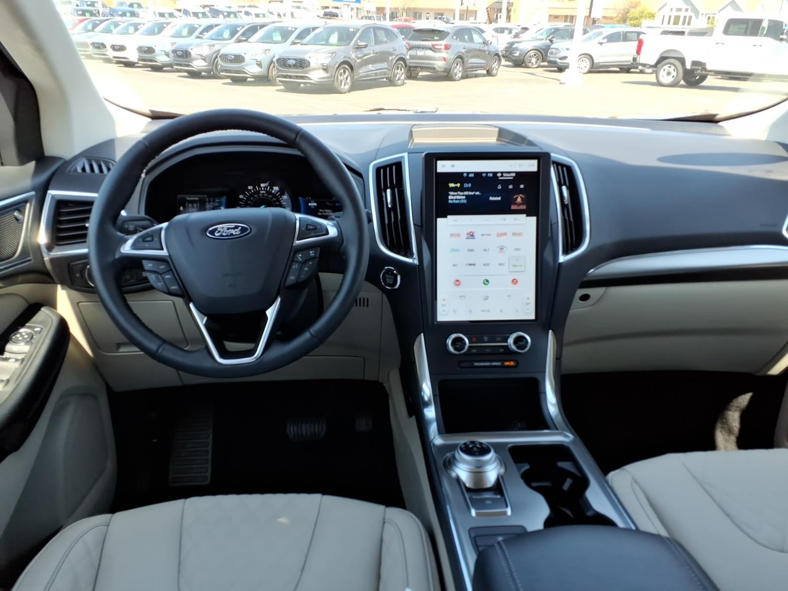 2023 Ford Edge Titanium